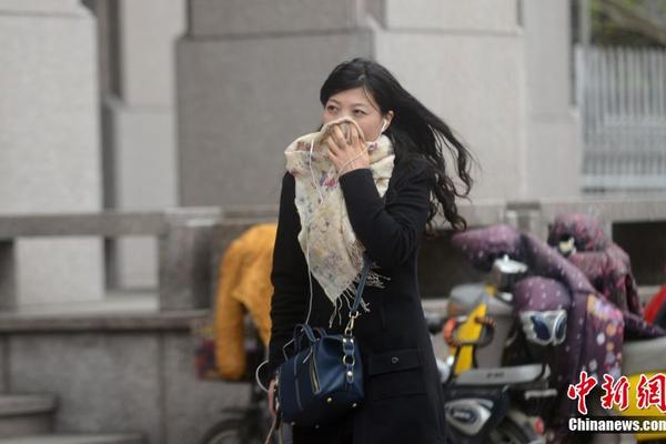 Researchers studied the impact of air pollution on lung health in children