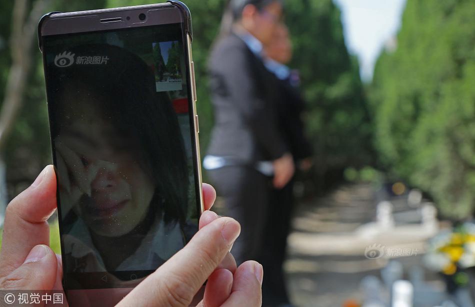 Train company reduces ticket prices for off peak travel to boost ridership