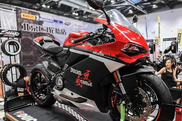 A study found that listening to audiobooks can improve reading comprehension in young adults