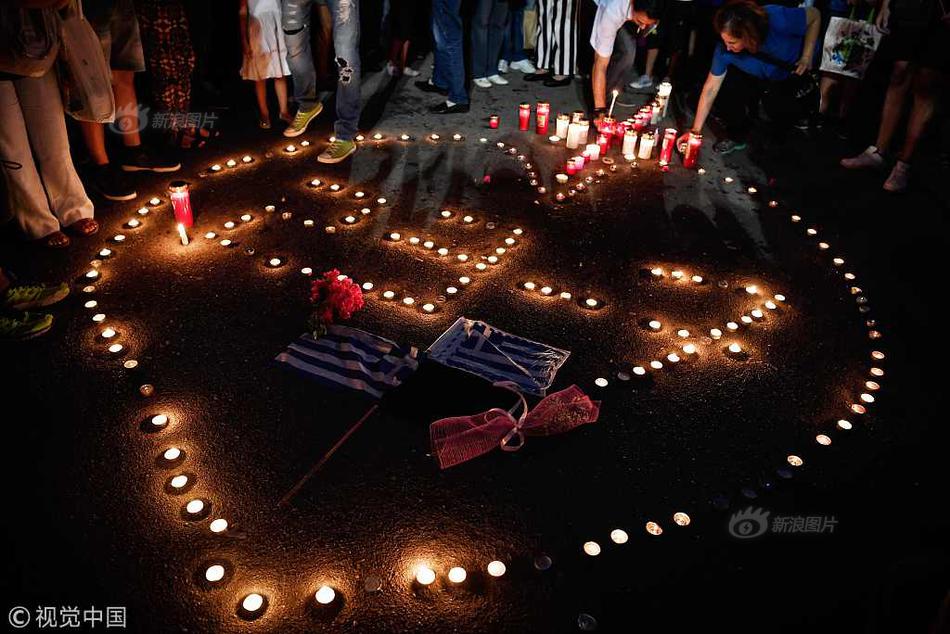 A fashion brand launched a campaign to promote body positivity