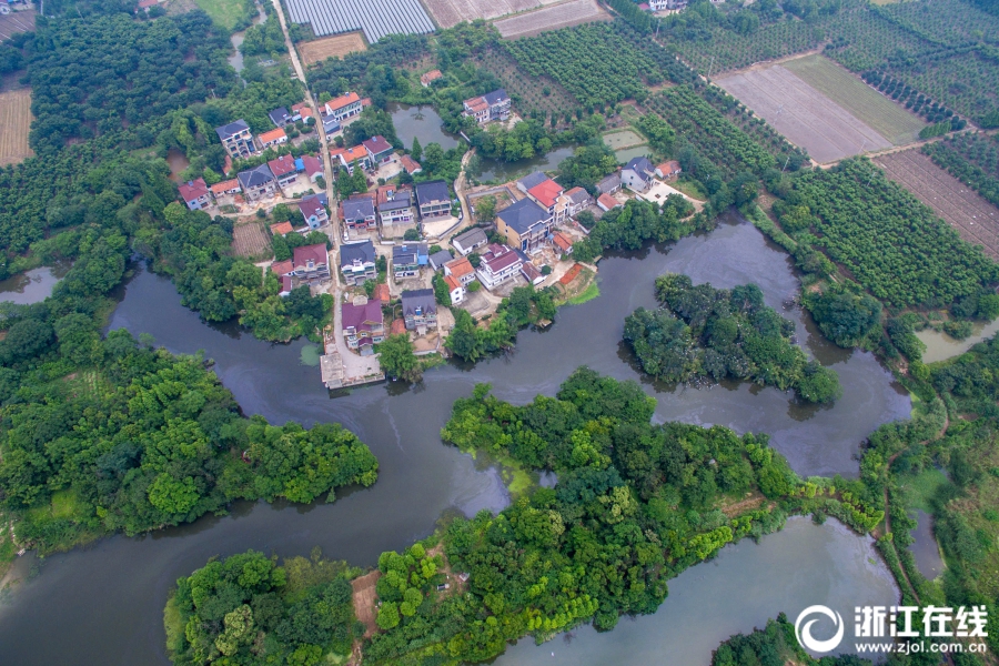 Postal workers deliver packages ahead of schedule during busy holiday season