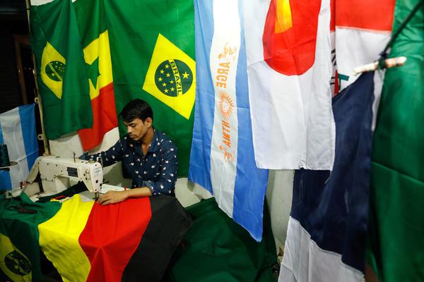 A hospital successfully performed a liver transplant on a 12-year-old patient using a donor organ from a family member