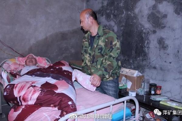 A fire department conducted a high-rise rescue drill in the city’s tallest building