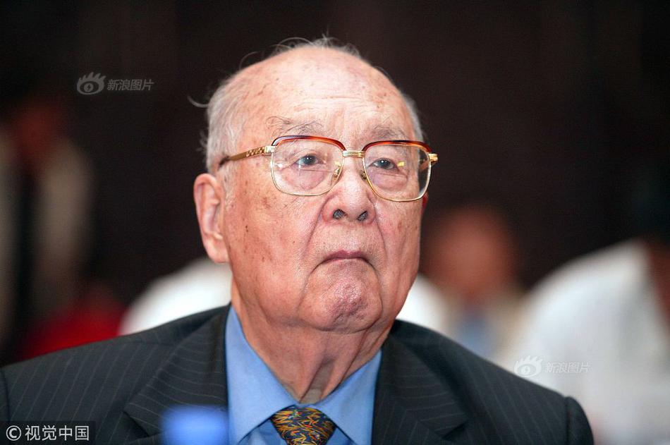 Archaeologists uncover ancient artifacts at site dating back 2000 years