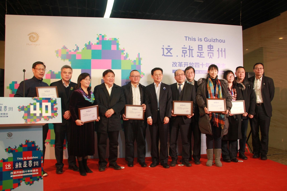 A community garden donated 200 pounds of zucchini to a local soup kitchen