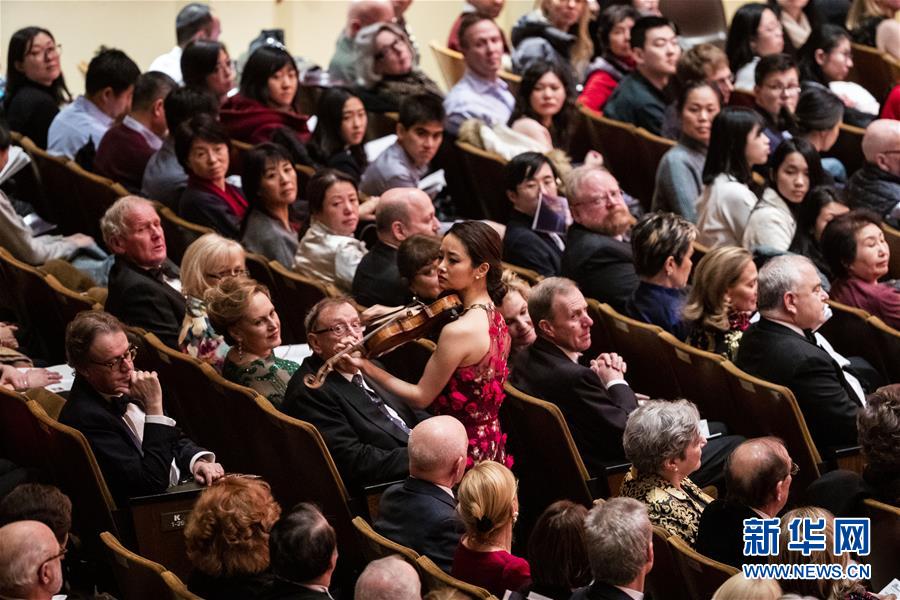 Bus company introduces new app for tracking routes and arrival times