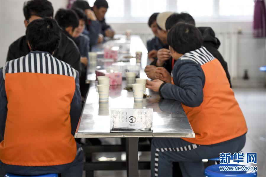 Track and field athletes set multiple personal bests at invitational meet