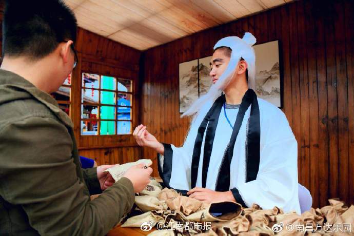 A hospital successfully performed a double-lung transplant on a patient with a rare lung disease