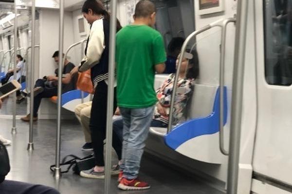 A charity organization delivered 1,000 meals to elderly residents during a winter storm