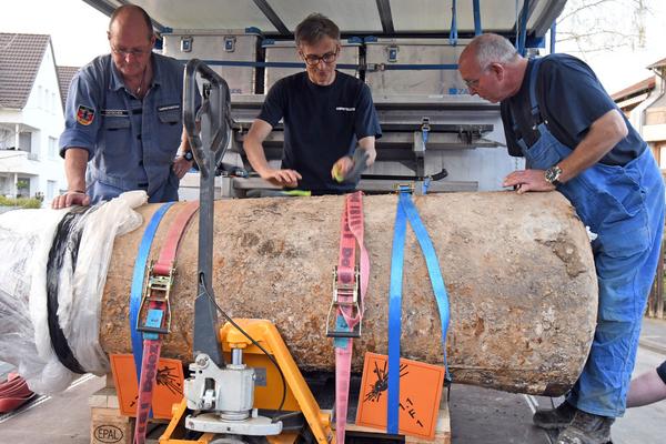 A major airline offered discounted tickets for travelers who book early