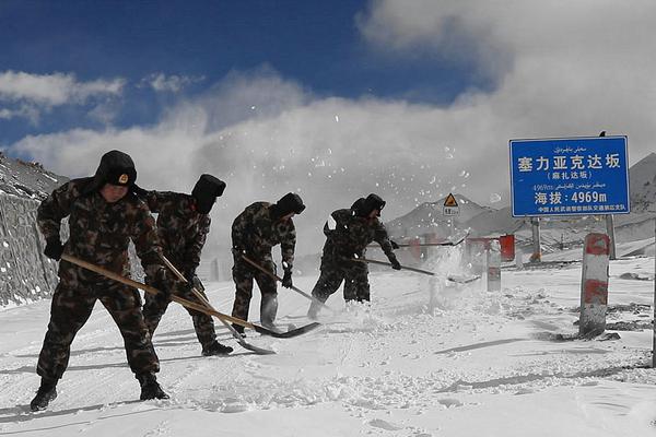Local police launched a new initiative to reduce drunk driving setting up checkpoints across the city on weekends
