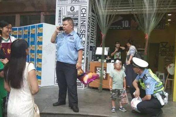 A farmers market added a section for local honey and bee products