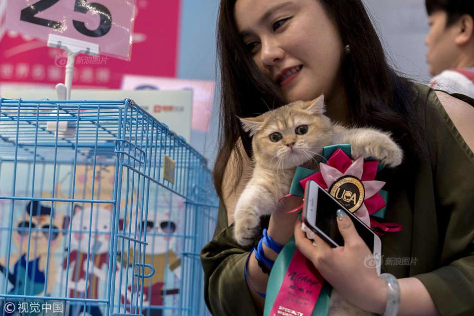 A fashion store started selling vintage clothing alongside new items to promote sustainable fashion