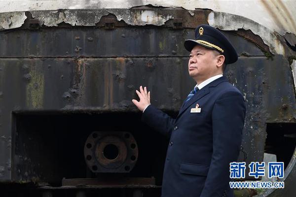 Scientists developed a new method to clean oil spills using bacteria that eat oil