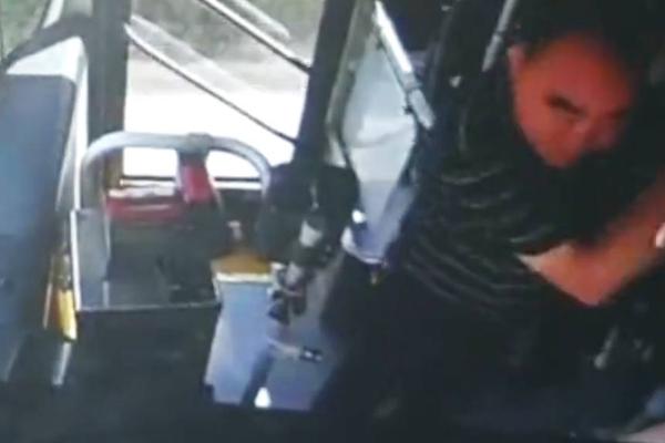 Juice bar uses cold press technology to preserve nutrients in fruit and vegetable juices