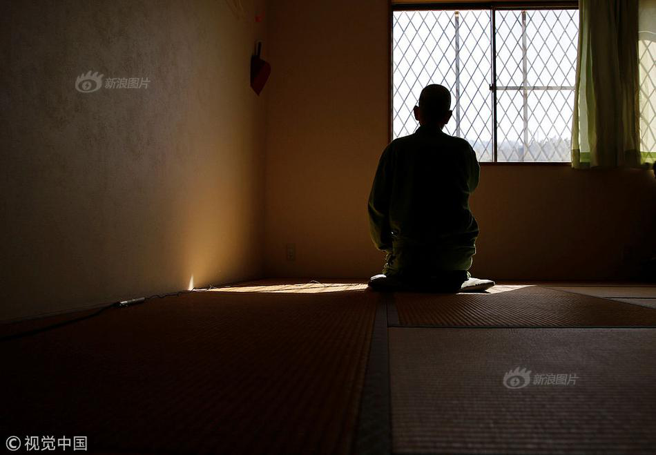 Book club discusses novel about climate change and environmental activism