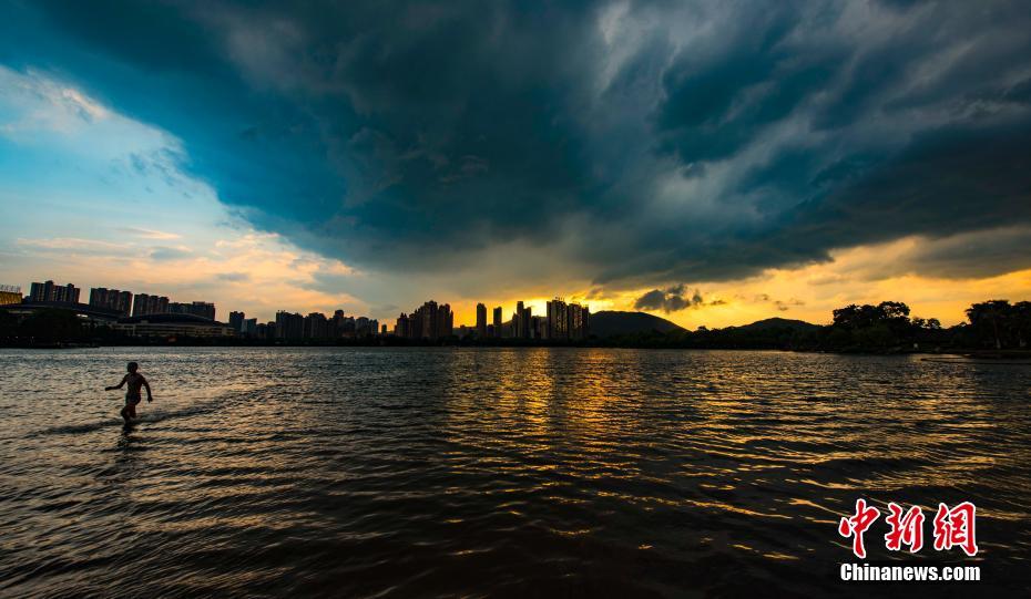 Researchers studied the effects of sleep deprivation on work performance