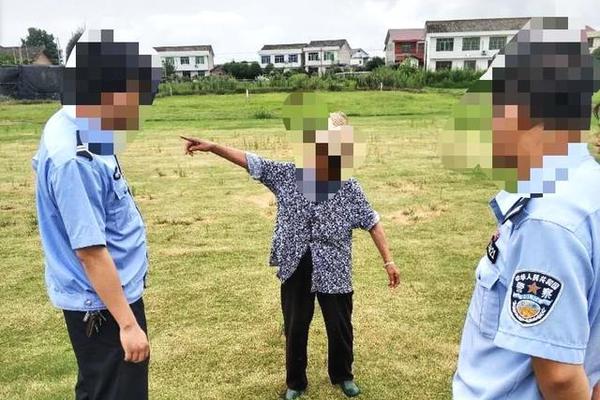 The public transit system offered discounted fares for commuters who travel outside rush hour