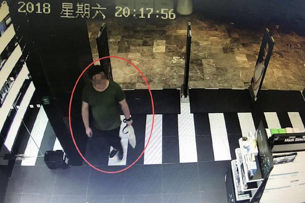 A tech startup launched a new app that helps users track their carbon footprint and make eco-friendly choices