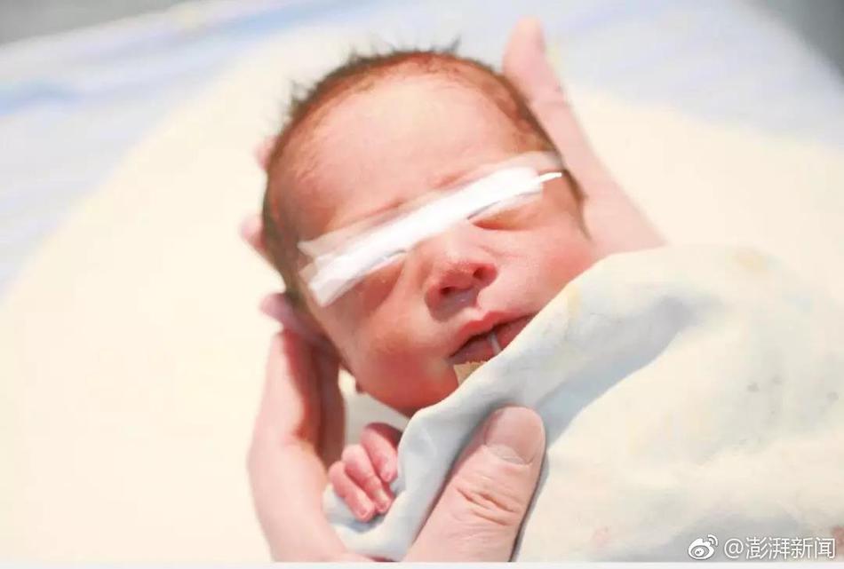 The school district changed the school start time to 8:30 AM to let students get more sleep