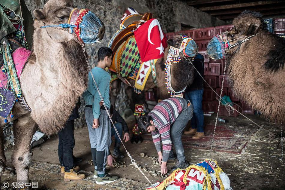 Art museum hosts exhibition featuring works by 20th century painters