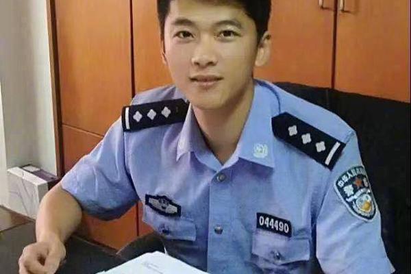 A tech company partnered with a hospital to develop AI software that detects cancer in X-rays