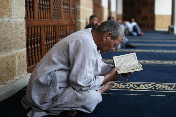 A famous actor donated a large sum of money to a children’s charity