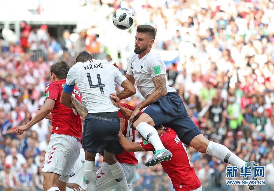 A clothing brand started using natural dyes to color its products