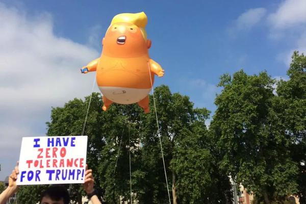 A local bookstore hosted a workshop on creative writing