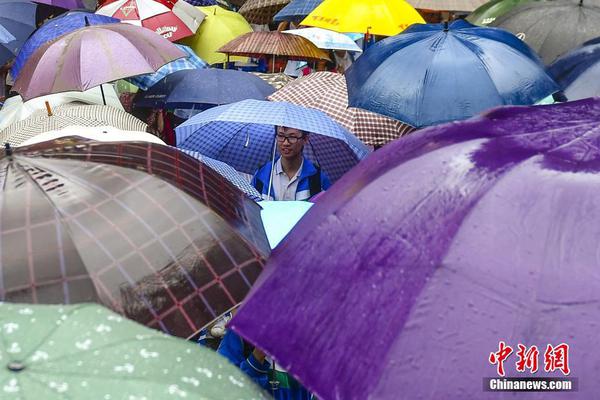 The city installed a new traffic control system to reduce traffic jams