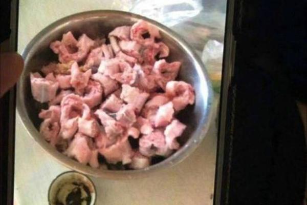 The local community organized a parade to celebrate the city's founding anniversary