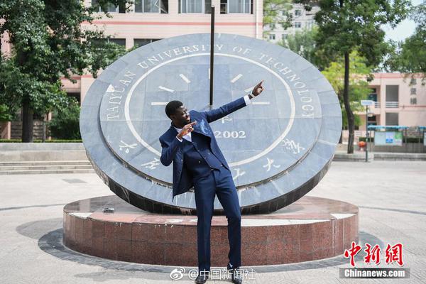 Scientists found that listening to classical music while studying helps improve test scores