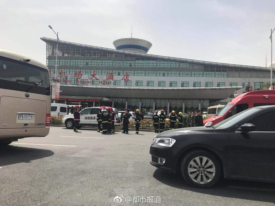 A city council approved a plan to launch a bike sharing program with 500 bikes