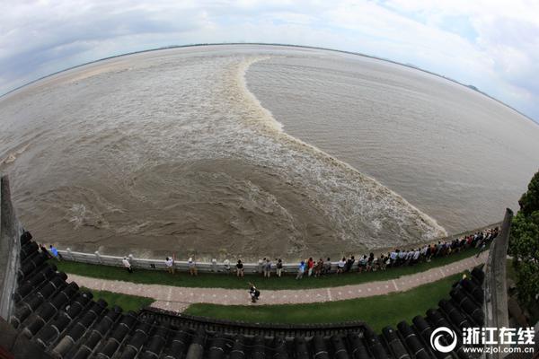 A clothing store started offering free alterations for customers who buy clothes in store