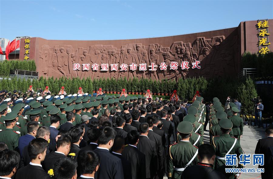 Candle company donates portion of sales to environmental conservation groups