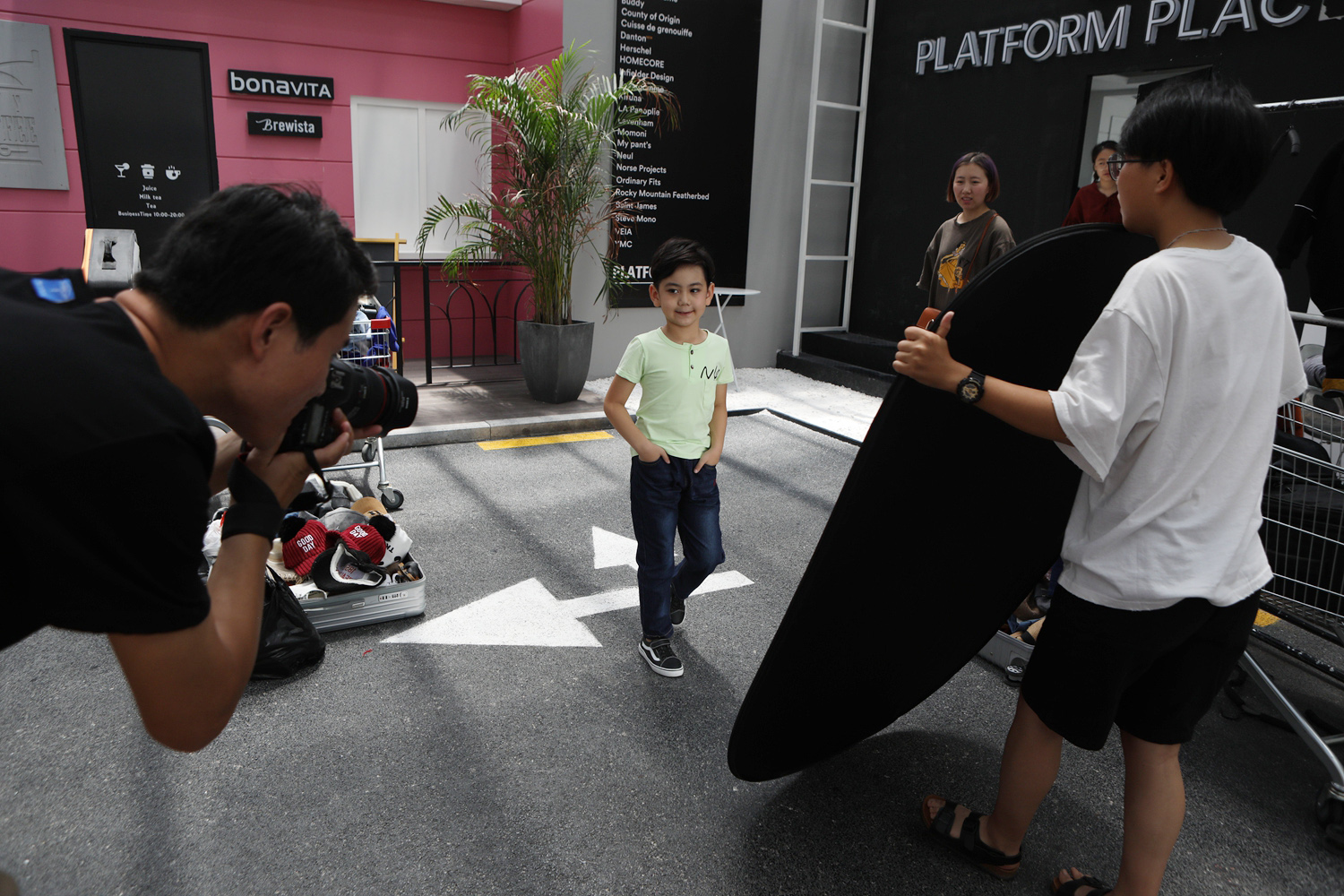 City hosts parade with floats from local businesses and schools