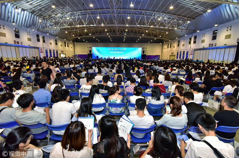 A community garden donated 100 pounds of carrots to a local senior center