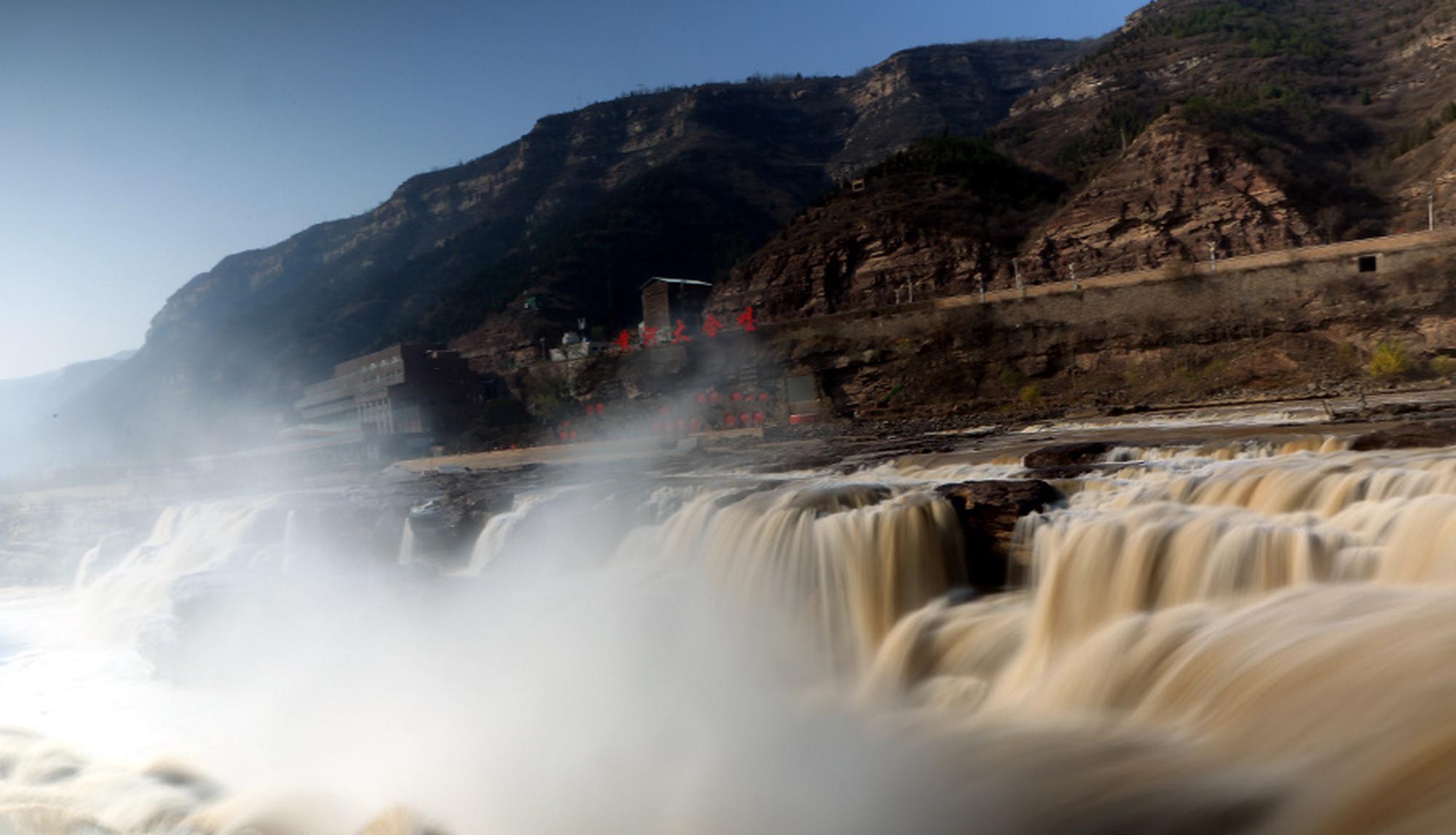 The government launched a campaign to promote tourism in small towns with historical sites