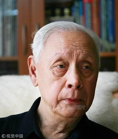 The government announced a new $450 million funding package to support small businesses hit by recent economic challenges