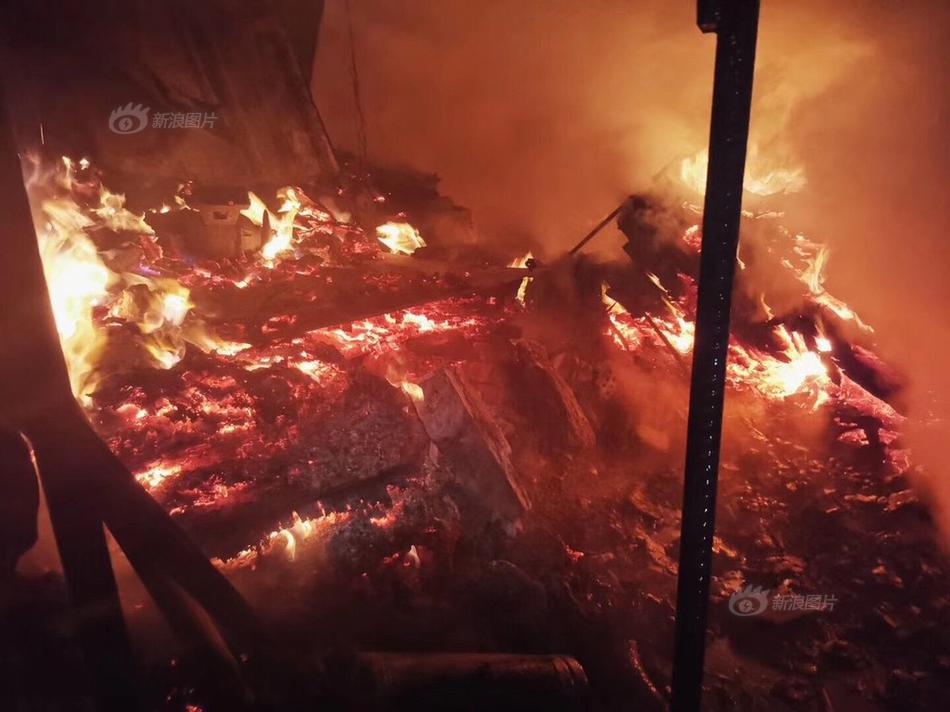 A social media platform added a tool that lets users schedule posts for later publication