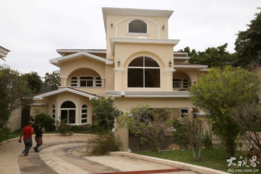 The city council approved the construction of a new public library in the western district