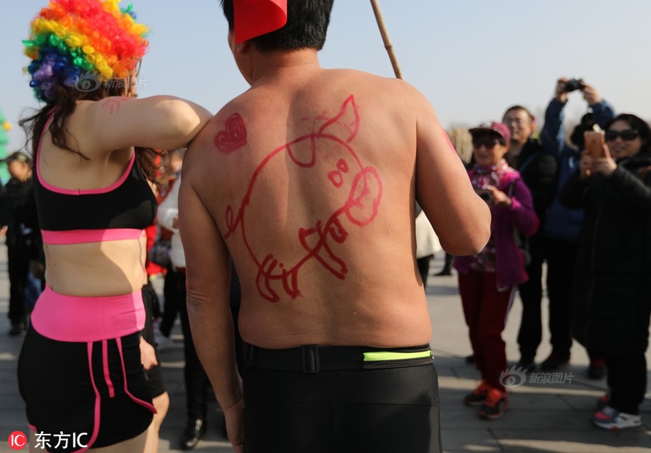 Local schools organized a fundraiser to buy new sports equipment