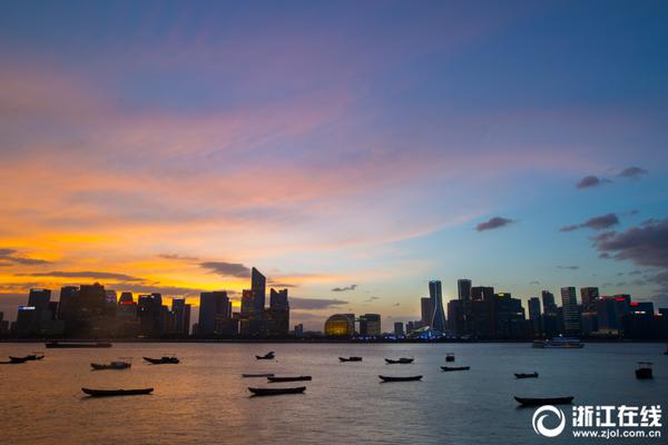 Lifeguards teach water safety classes at public beaches