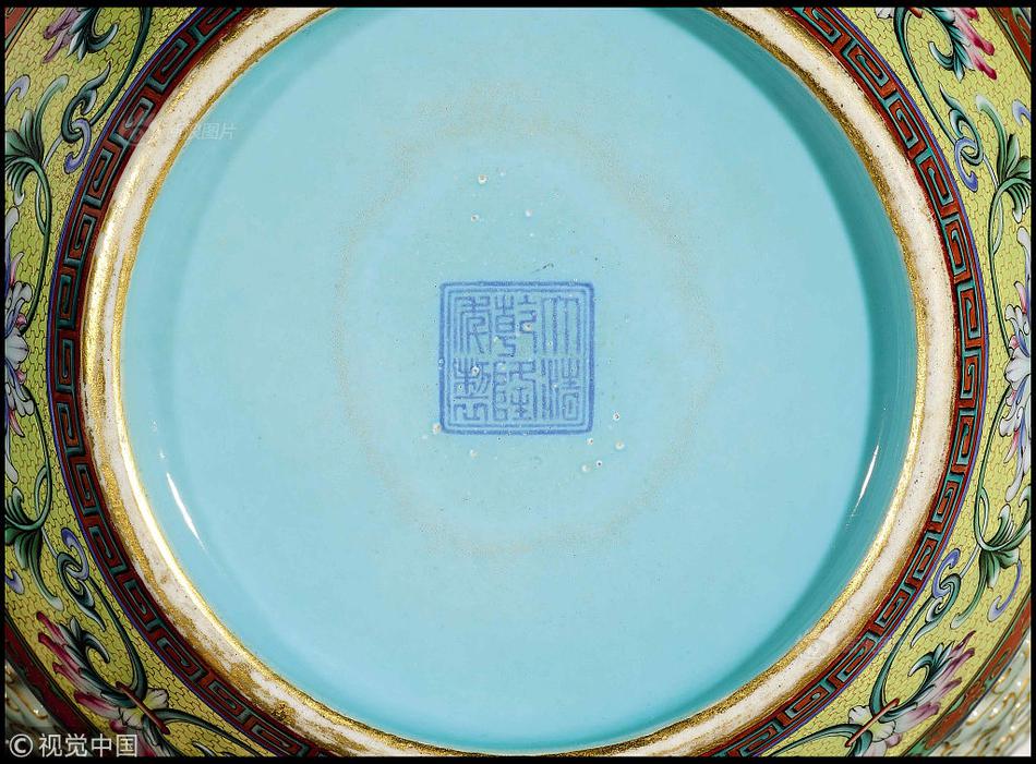 A city implemented a congestion charge to reduce car use and lower air pollution levels